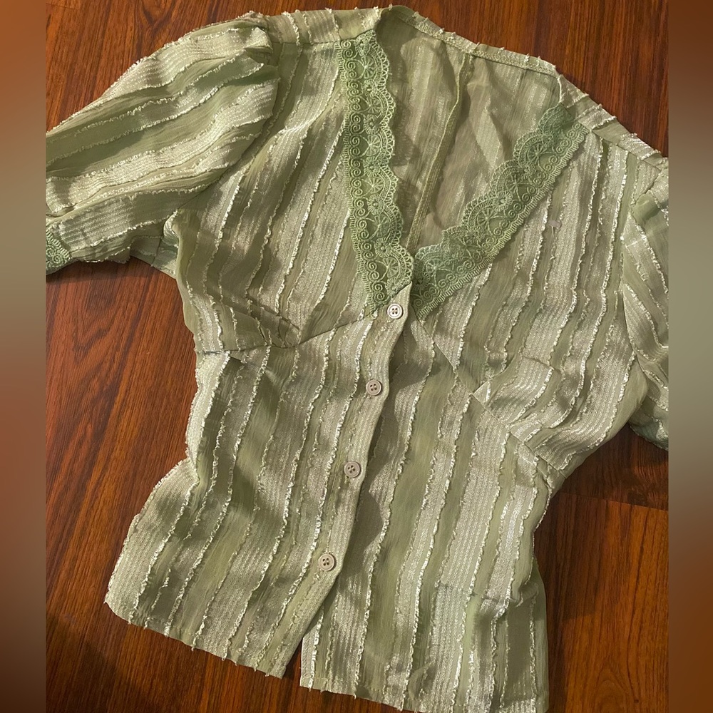 vintage coquette ruffled lace top